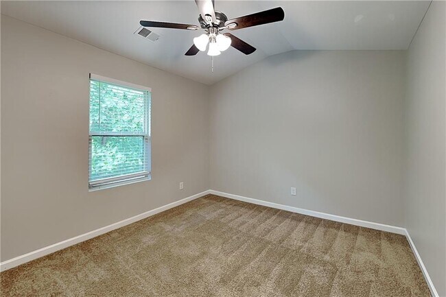 Building Photo - 345 Westridge Cir