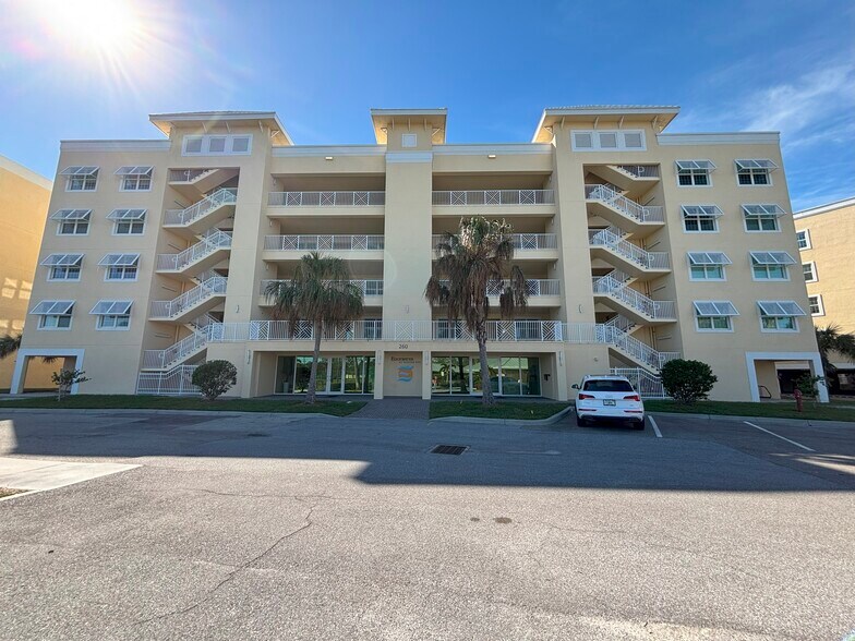 Exerior of Building - 260 Hidden Bay Dr