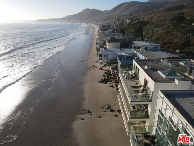 Building Photo - 25302 Malibu Rd