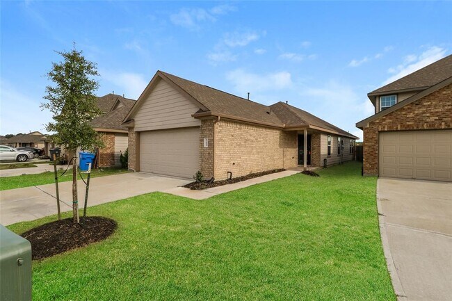 Building Photo - 22445 Clear Castle Dr