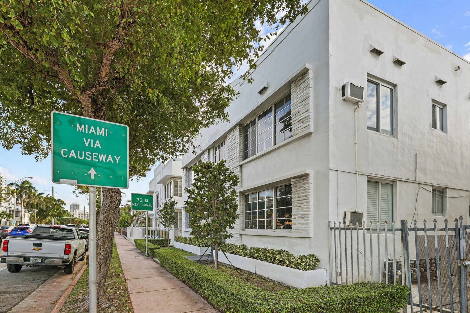Building Photo - 7340 Harding Ave