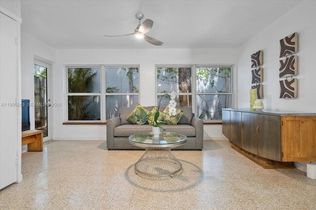 Building Photo - 2951 Jefferson St