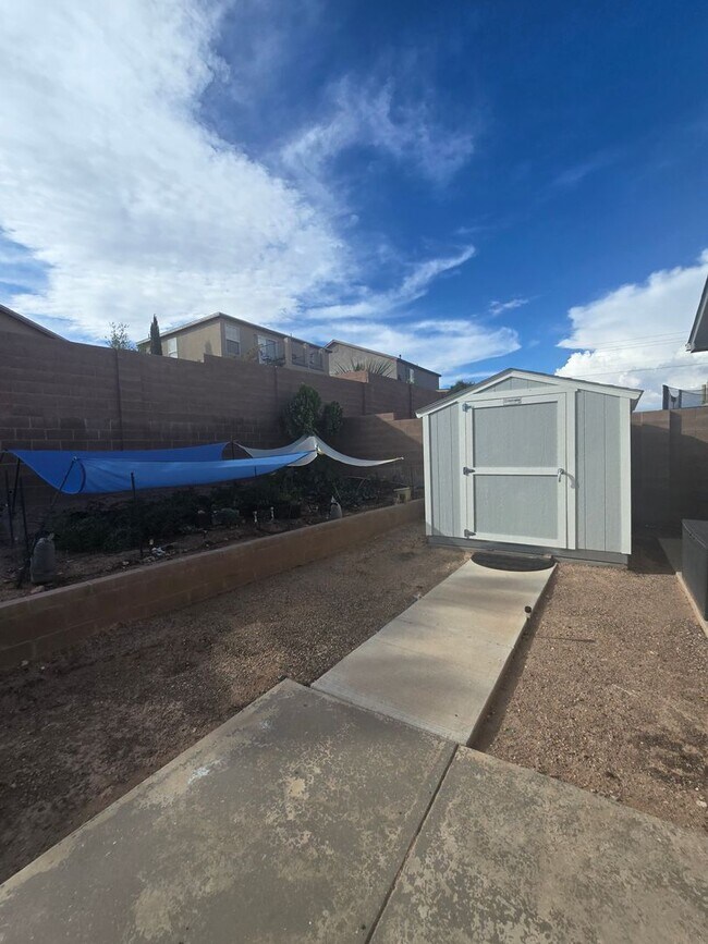 Building Photo - 5325 Caprock Ct NE