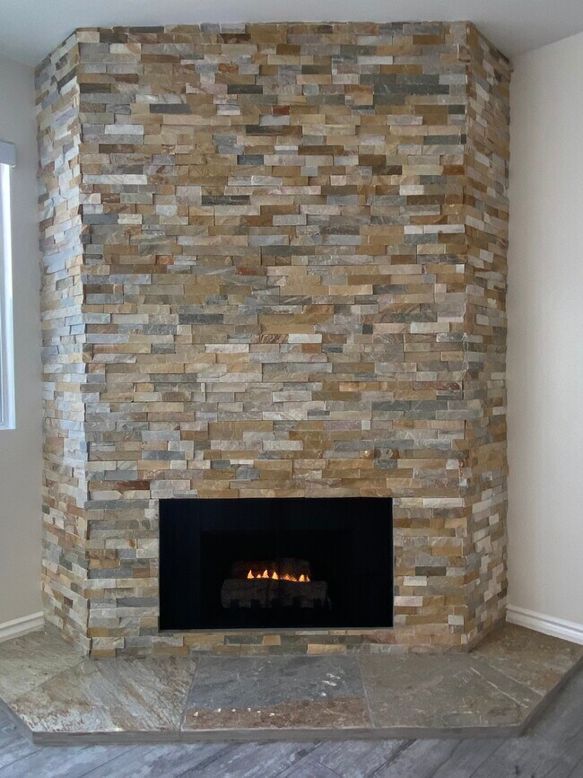 FLOOR TO CEILING STONE GAS FIREPLACE - Large Remodeled 2x2 Unit with Huge Patio