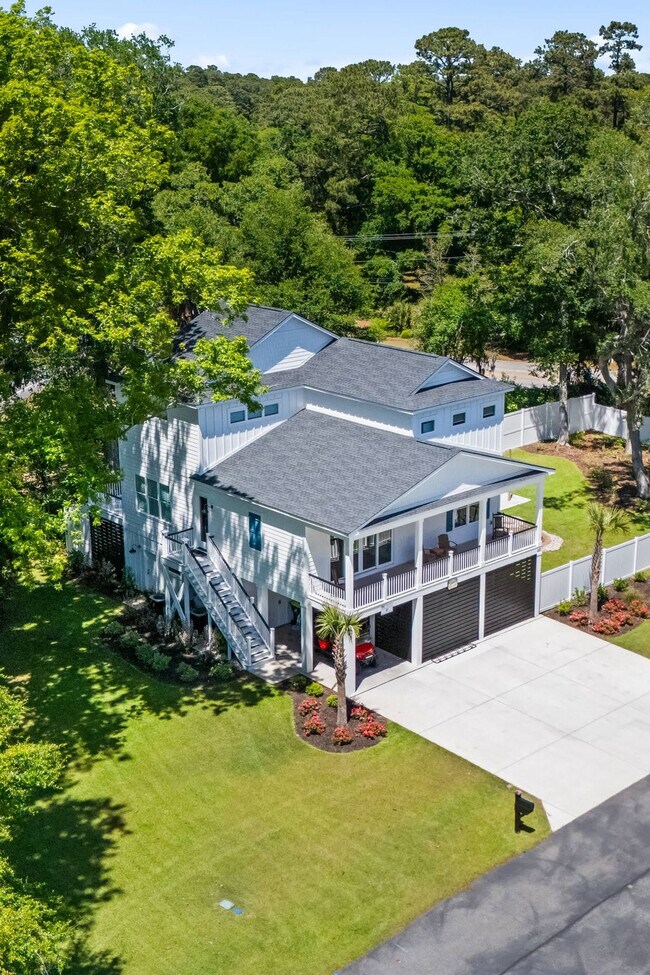 Building Photo - 110 N Boyle Dr