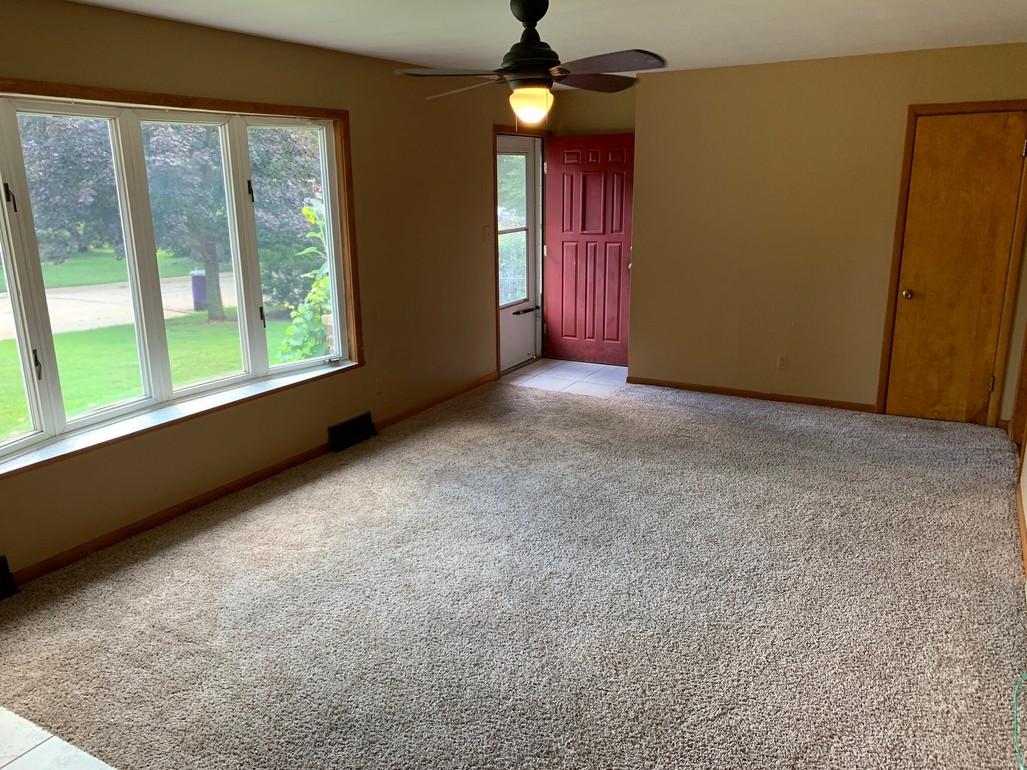 Building Photo - 2212 Cedar Acres Dr