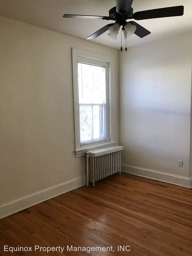 Building Photo - 636 N New St