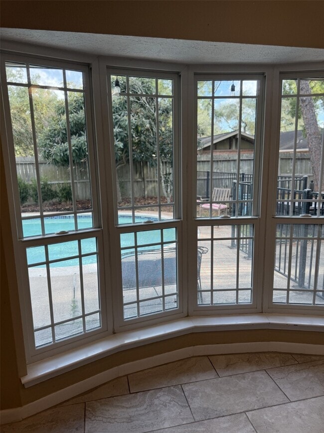 Building Photo - 5103 Encino Ct