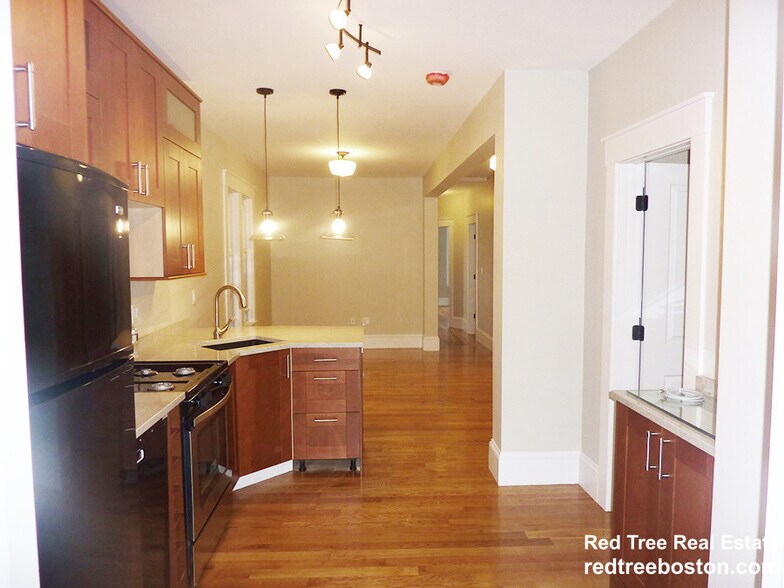 Building Photo - 175 Princeton St