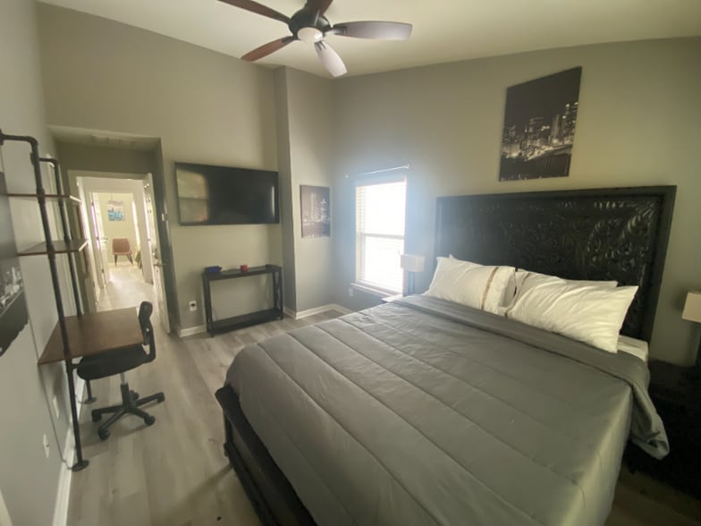 Building Photo - 1269 Liberty Pkwy NW