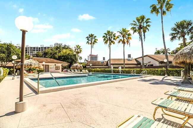 Building Photo - 513 Leslie Dr