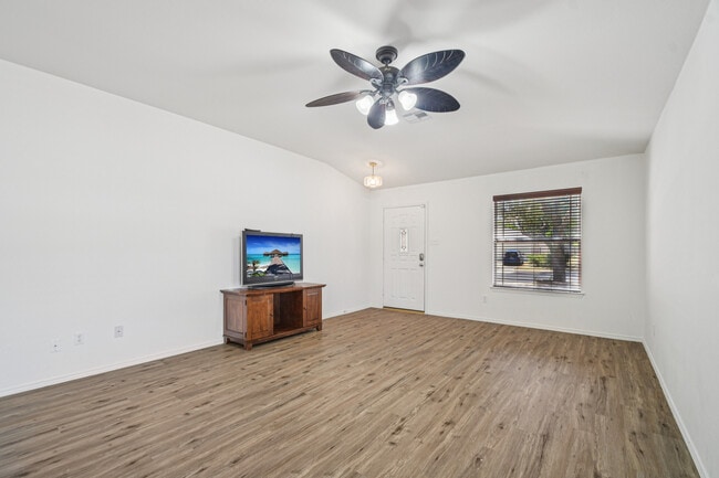 Building Photo - 247 San Felipe Dr