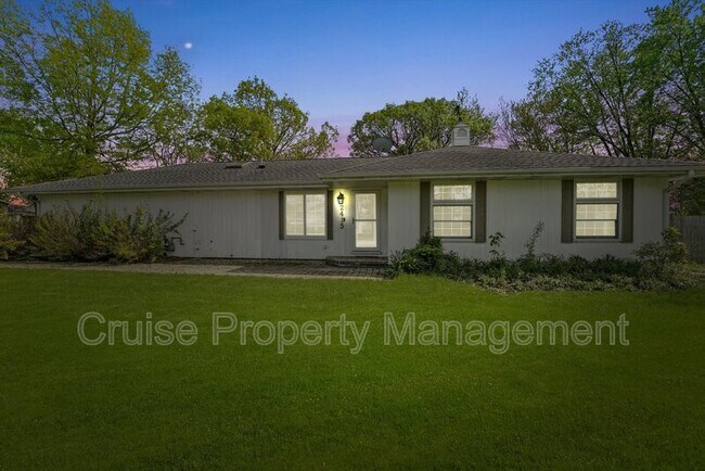 Building Photo - 2415 Plum Tree Rd
