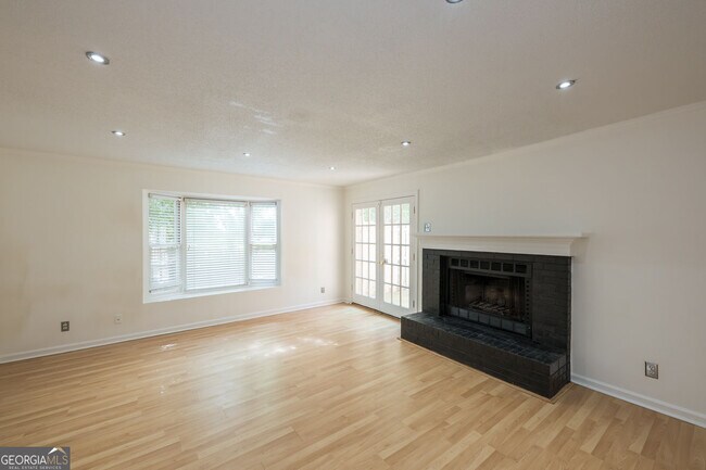 Building Photo - 9070 Cobbler Ct