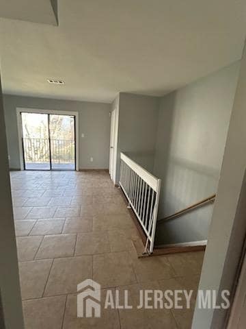 Building Photo - 212 N Oaks Blvd