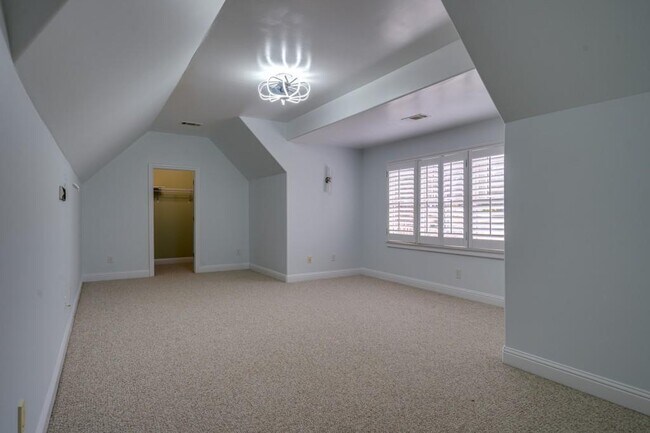 Building Photo - 6213 Arnall Ct