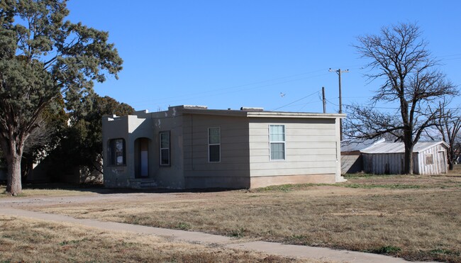 Primary Photo - Updated 3 bedroom 1 Bathroom