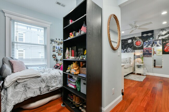Building Photo - 84 G St