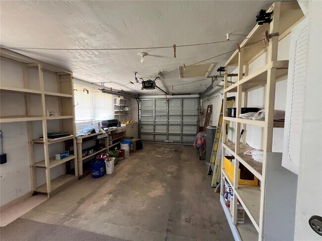 Building Photo - 10502 Laburnum Dr