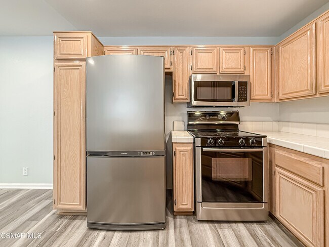 Building Photo - 5744 Oak Bend Ln