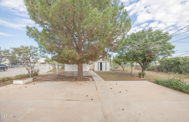 Building Photo - 201 Foster Dr