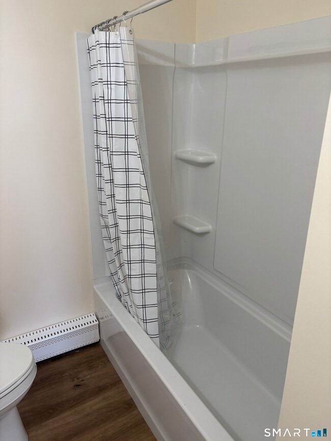 Building Photo - 95 Pennsylvania Ave