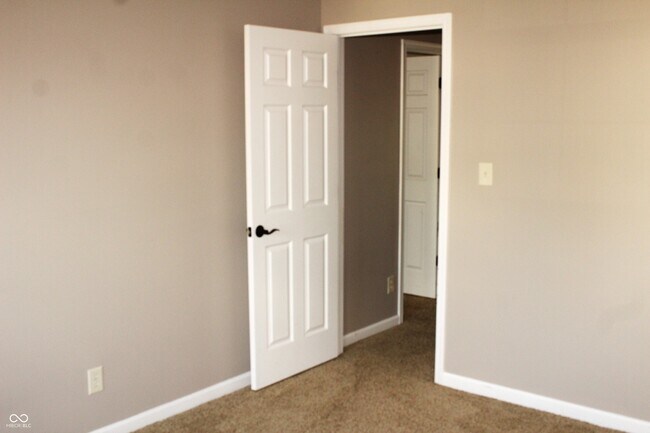 Building Photo - 2244 McGregor Ct