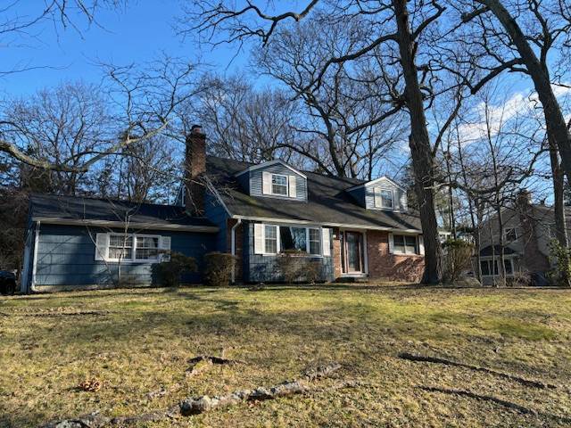 Building Photo - 9 Yorkshire Ave