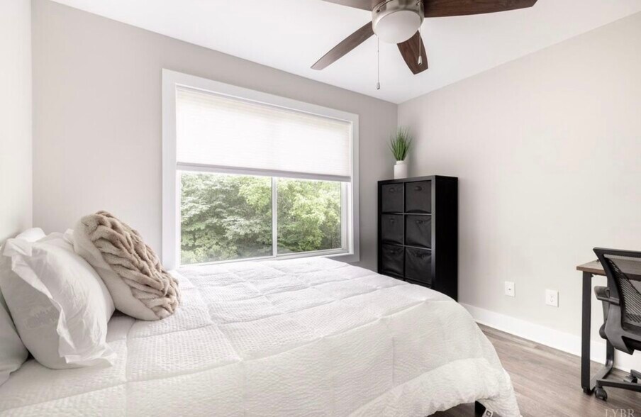 Building Photo - 64 Allwell Rd