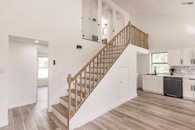 Building Photo - 21048 Peachland Blvd