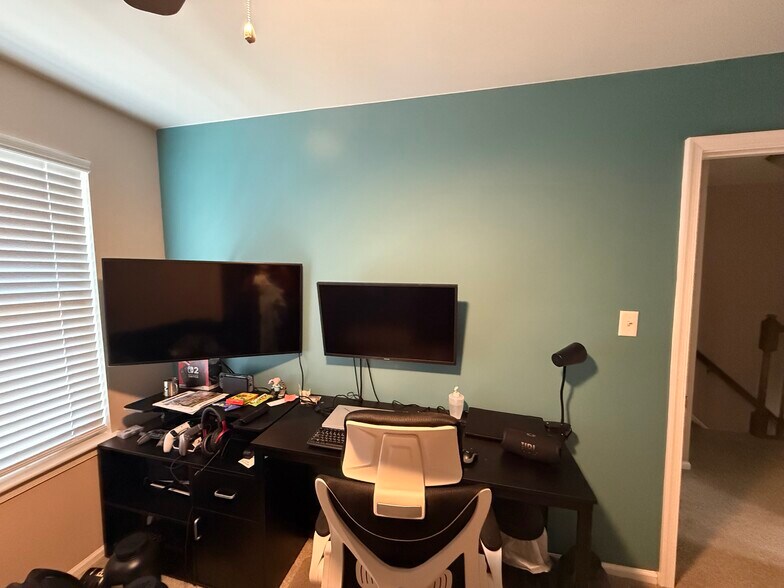 bedroom 2 - 6264 Ducketts Ln