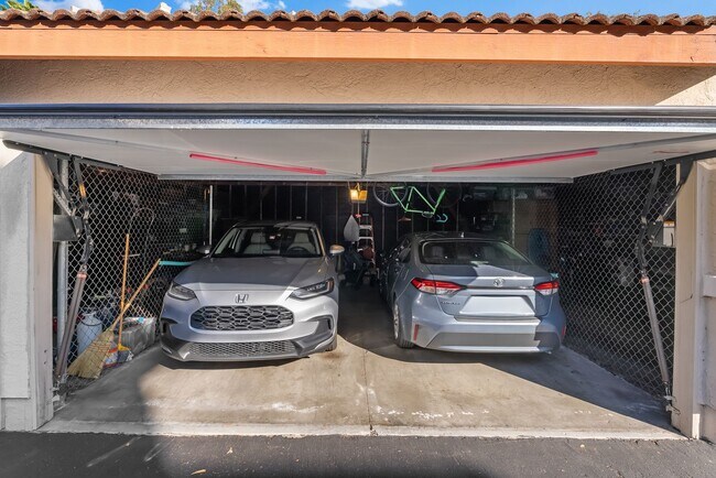 Building Photo - Affinity Townhome in Scripps Ranch