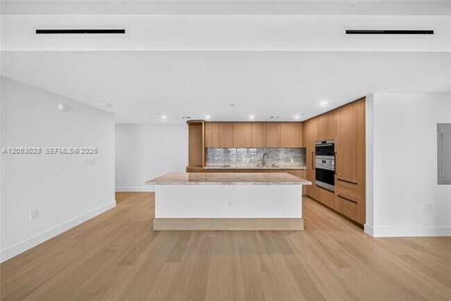 Building Photo - 1176 97th St