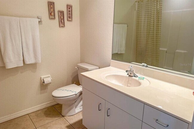 Building Photo - 8050 Memory Ln