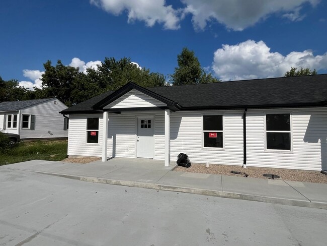 Primary Photo - 330-330 Sappington Bridge Rd