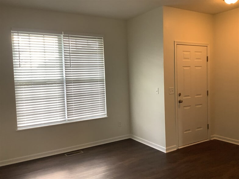 Building Photo - 167 Faulkner Dr