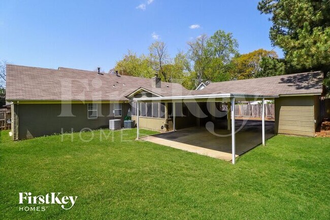 Building Photo - 2082 Leichester Ln