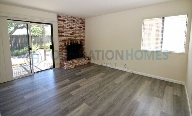 Building Photo - 404 San Marin Dr