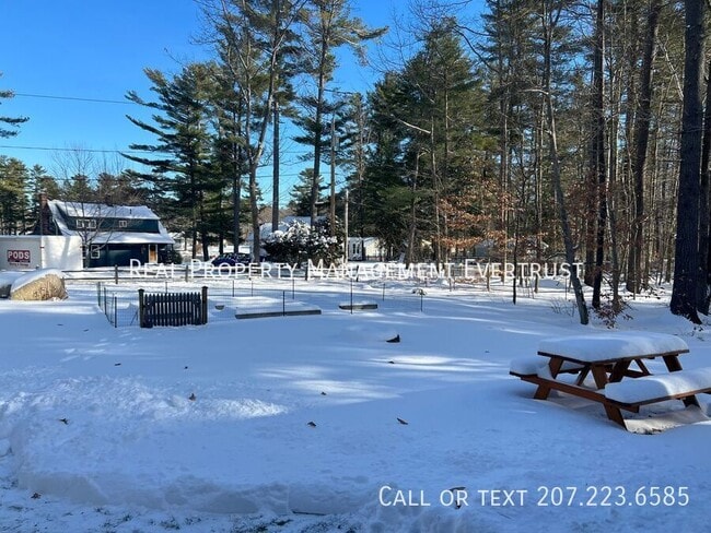 Building Photo - 65 Shore Rd