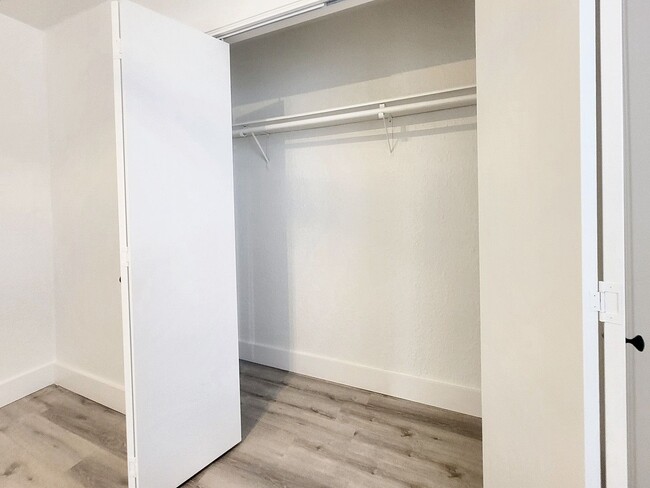 Building Photo - Beautiful 3 BR / 2 BA Home for Rent in Rou...