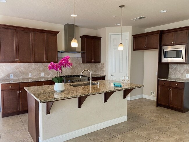 Building Photo - $2,750 Copper River Golf Course, 3 Bed + L...