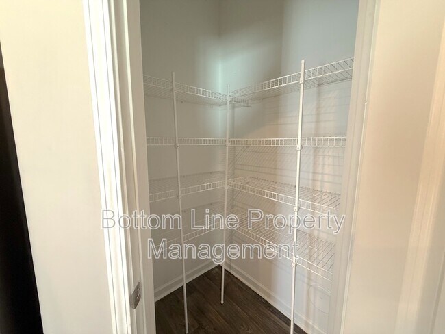 Building Photo - 6104 Guildford Hill Ln