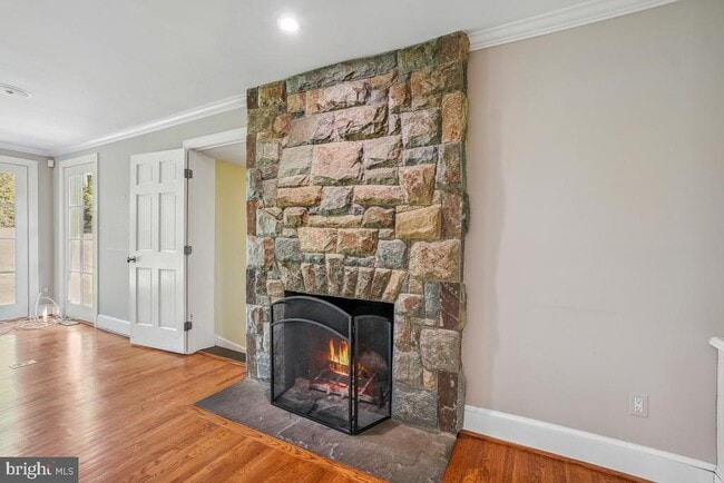 Building Photo - 1210 Suffield Dr
