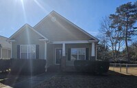 Building Photo - Charming Bungalow at Historic Seminary Ridge