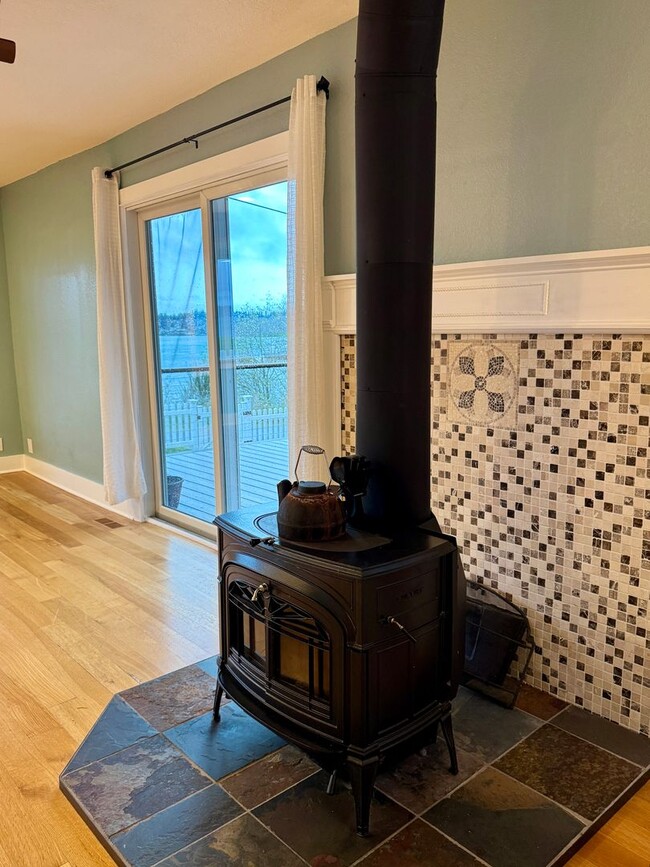 Building Photo - So close to the water you can hear the ferry announcements....oh and the sunrise is spectacular