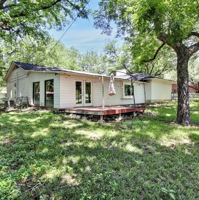 Building Photo - 5708 Flamingo Ct