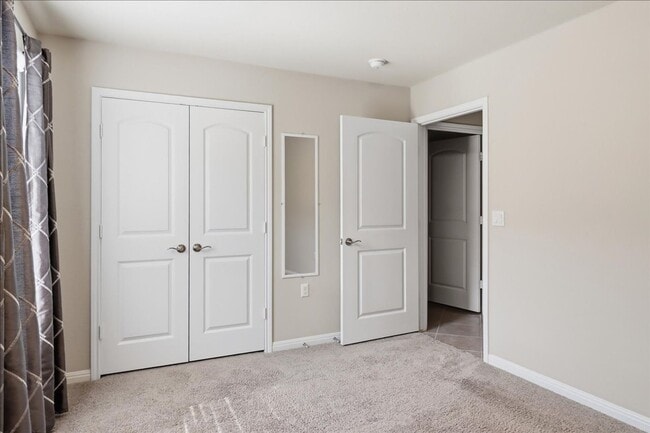 Building Photo - 816 Hamilton Ln