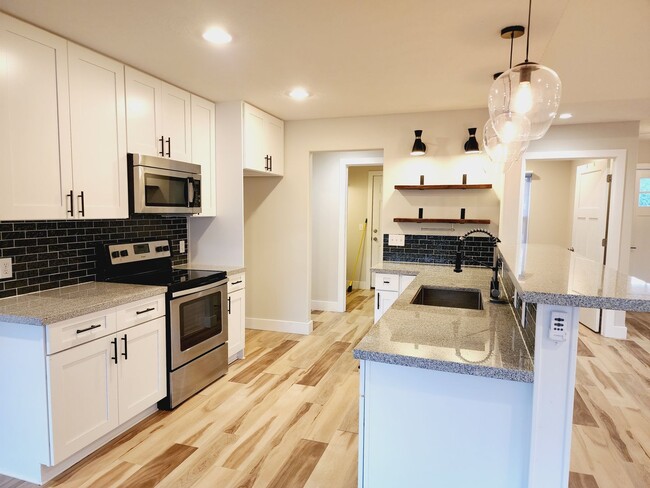 Building Photo - Pre-Leasing: Liberty Place Subdivision - R...