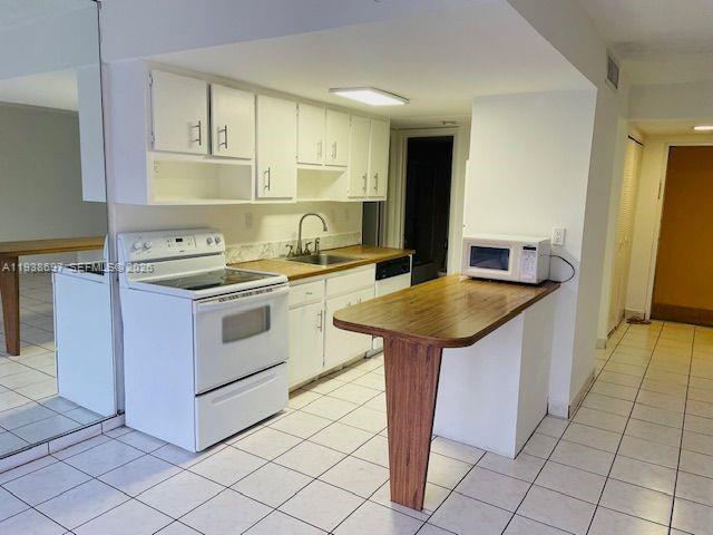 Building Photo - 9311 SW 4th St