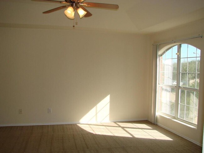 Building Photo - 4607 Evergreen Mdw Ct